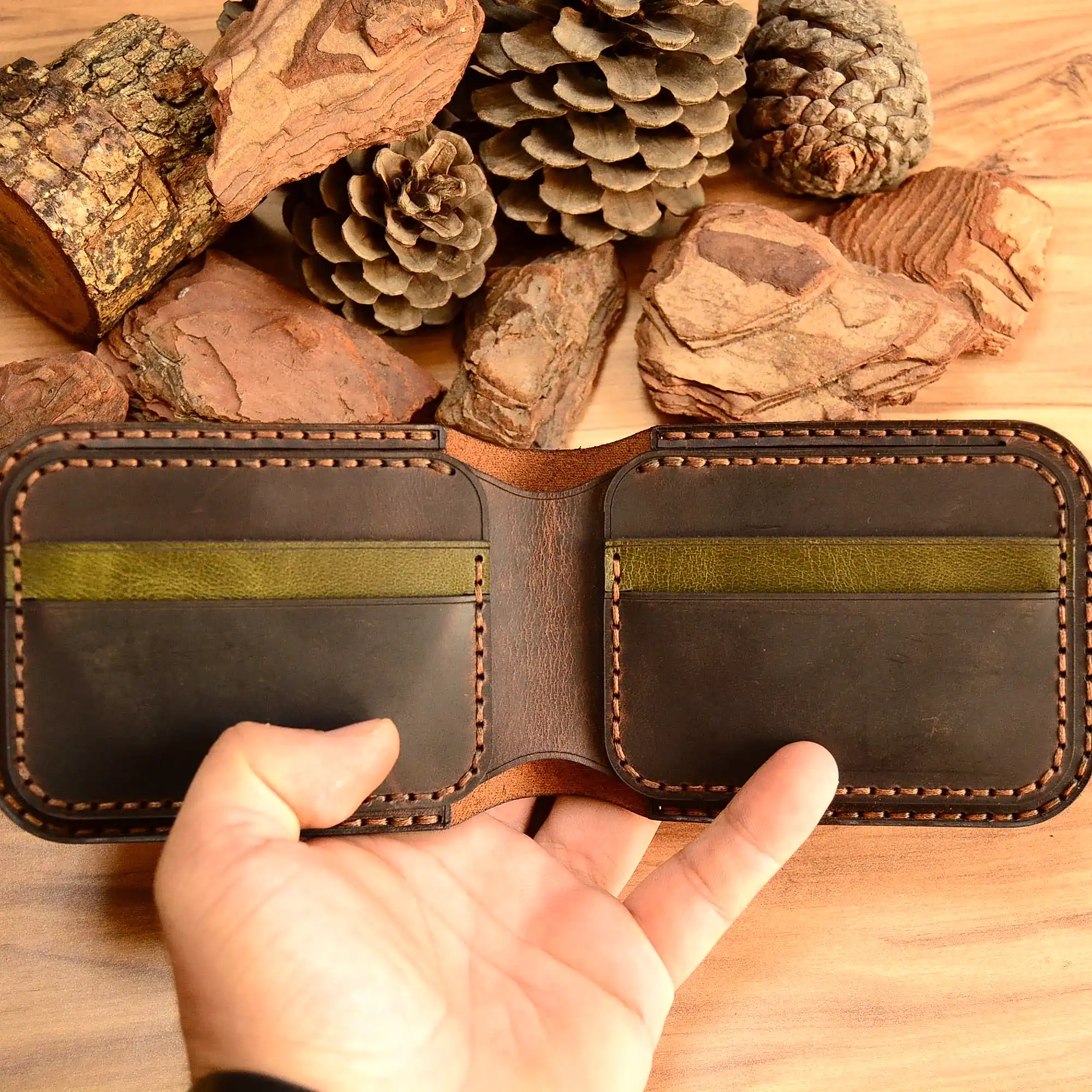 Gladiator Cüzdan Bifold Çıtçıtlı Tasarım Hakiki Deri El Yapımı
