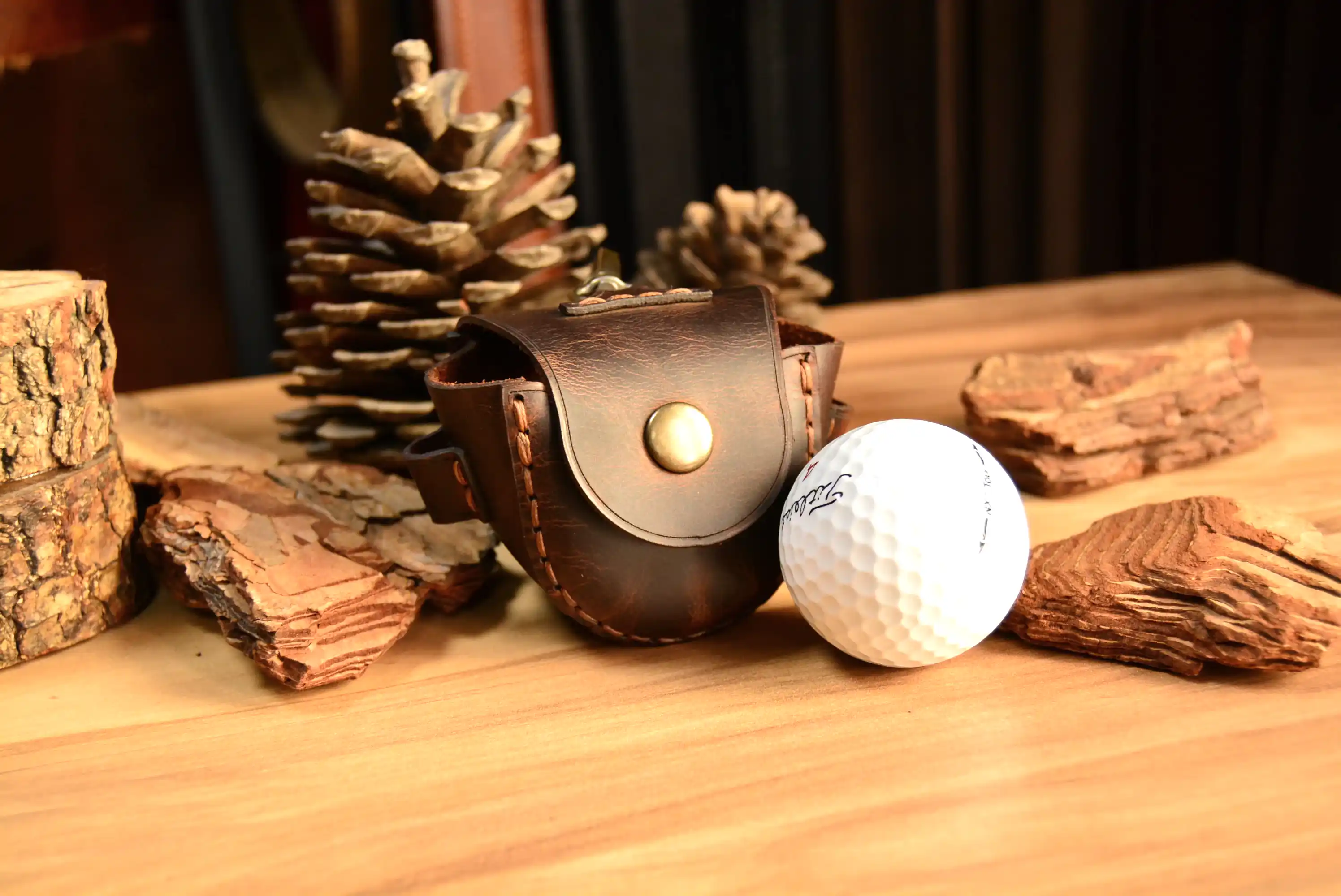 Deri Golf Topu Kılıfı Hakiki Deri El Yapımı Tee Bölmeli
